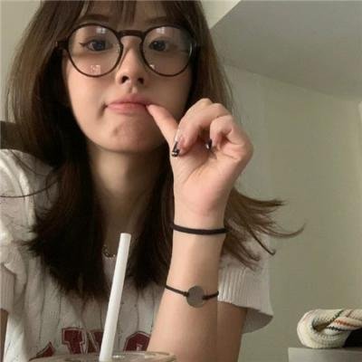 小精灵乔莉